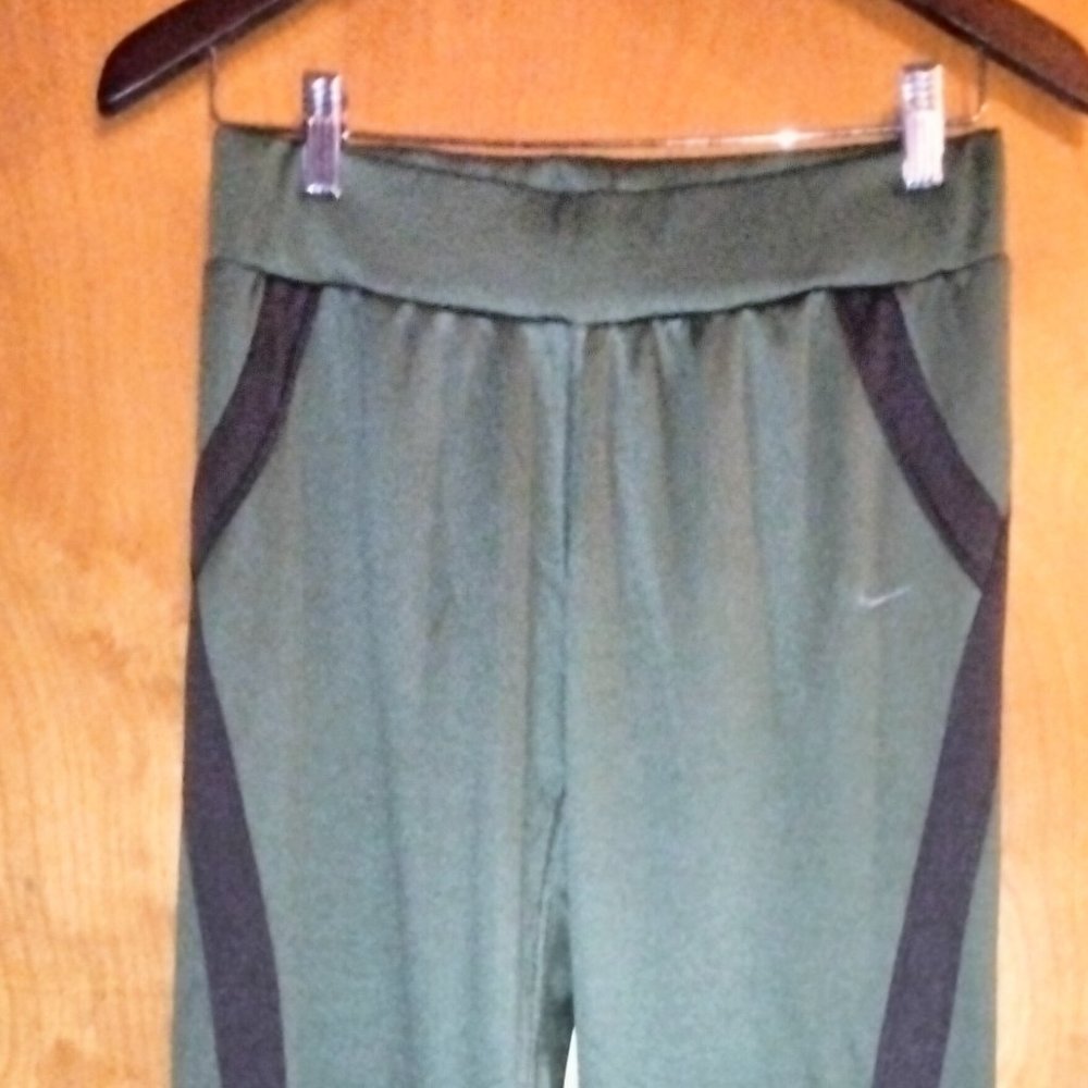 Authentic Nike- Active Athletic Pants- Limited Edition- Women's Size MEDIUM
